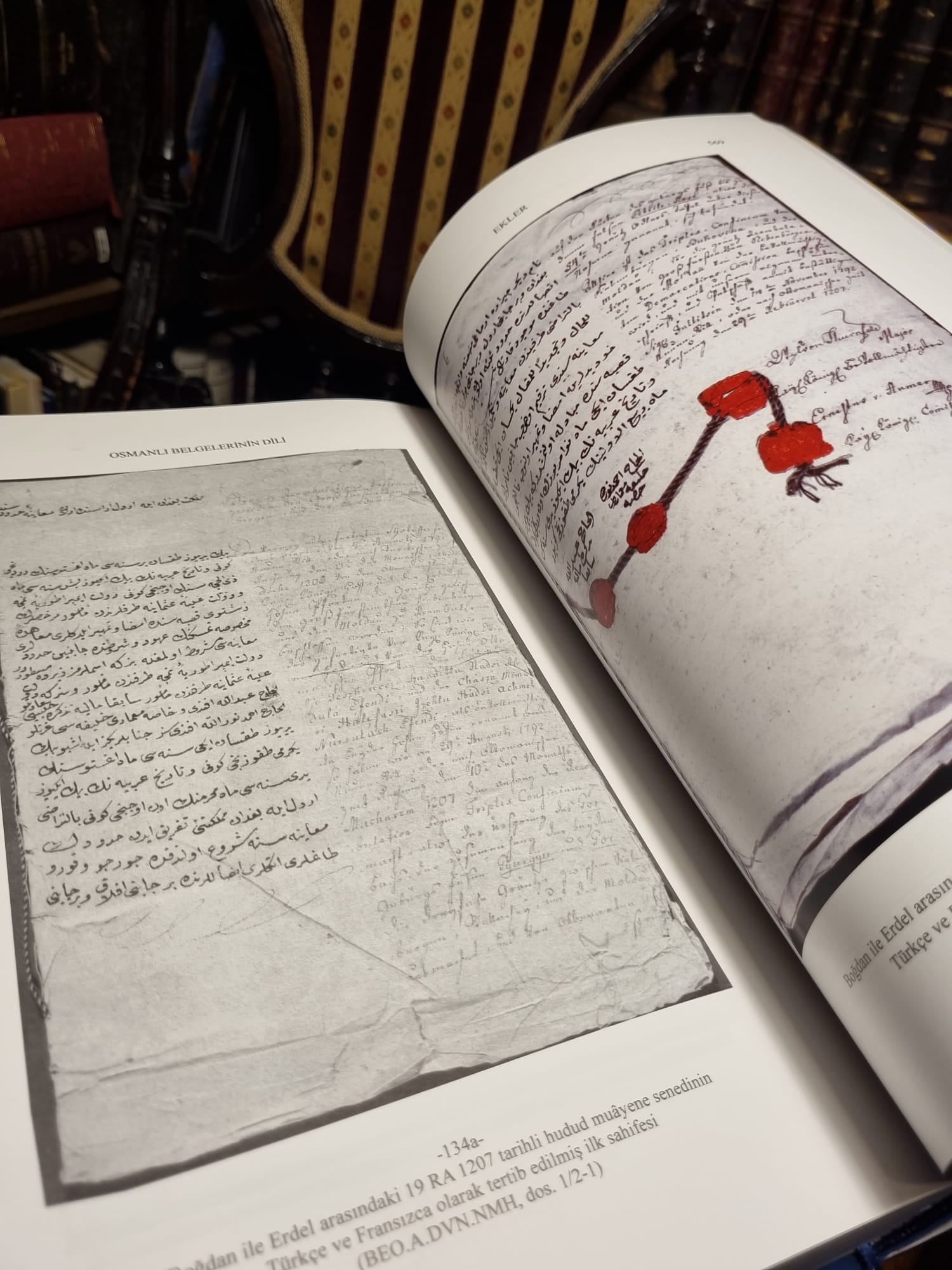 Osmanlı Belgelerinin Dili/ Mübahat S. Kütükoğlu